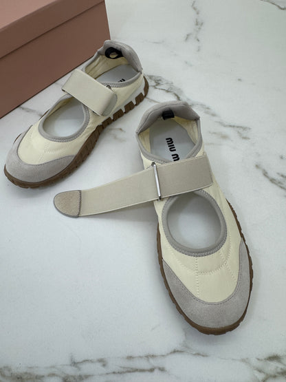 MIU MIU Tyre 魔術貼瑪麗珍運動鞋￼