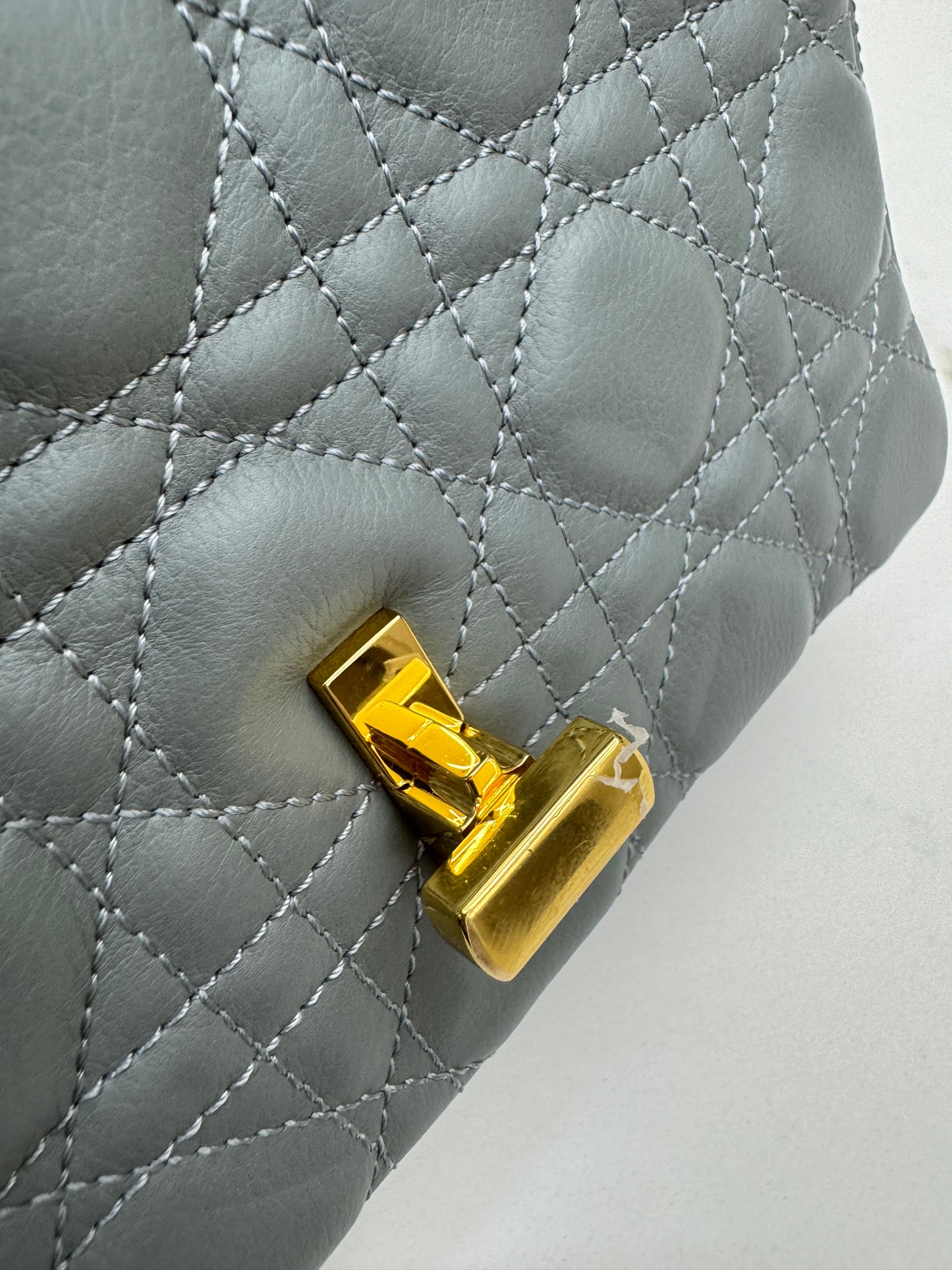 DIOR Caro Small 石灰色