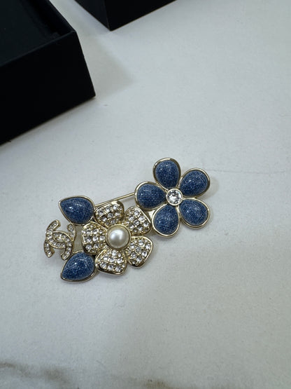 CHANEL 26C 牛仔花胸針