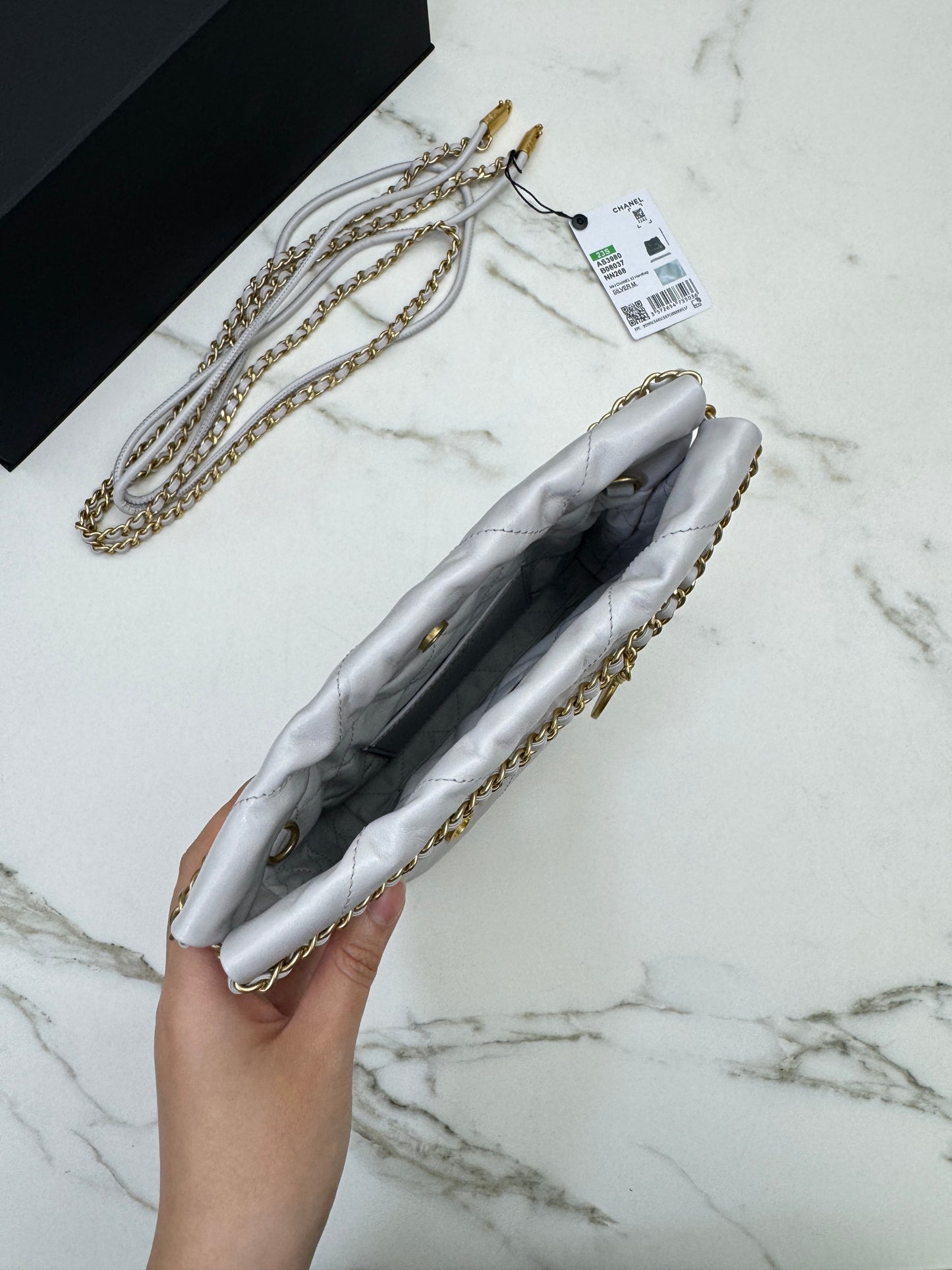 CHANEL Mini 22 Bag 25P淺灰色 新版磁吸扣