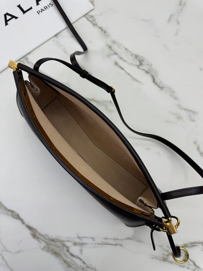ALAIA Le Click East West Medium 深棕色