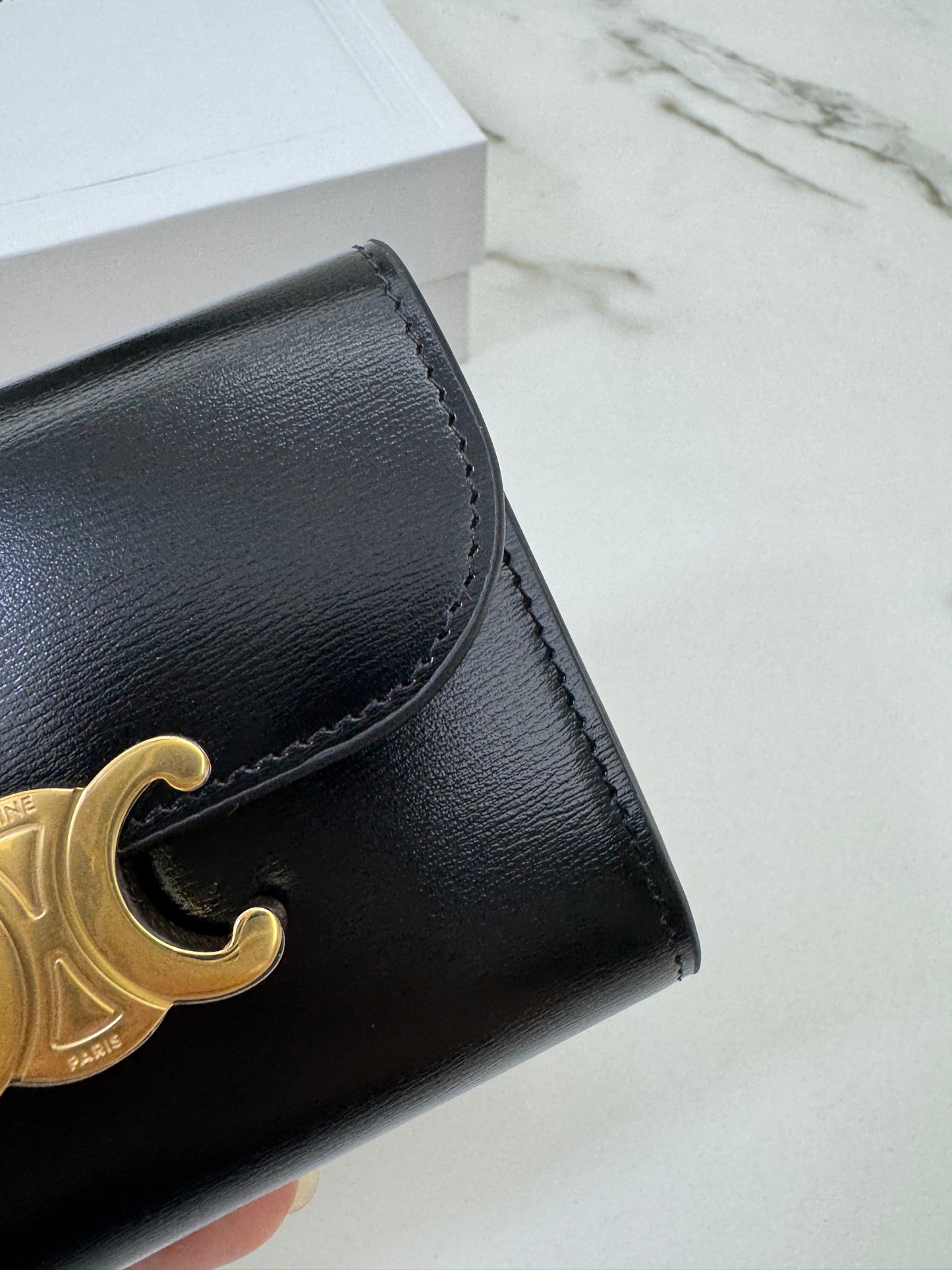 CELINE Wallet 凱旋門金扣Box皮