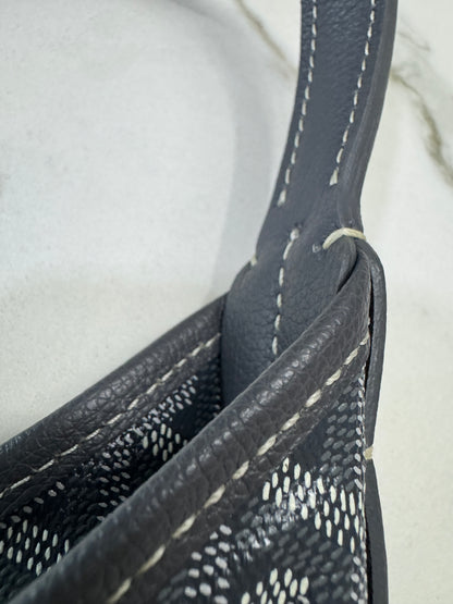 GOYARD 灰色Hobo 紅色小愛心