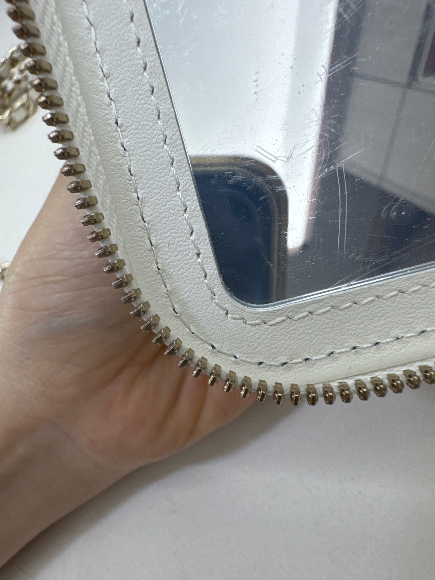 CHANEL 26S 交叉手柄長盒子 白色