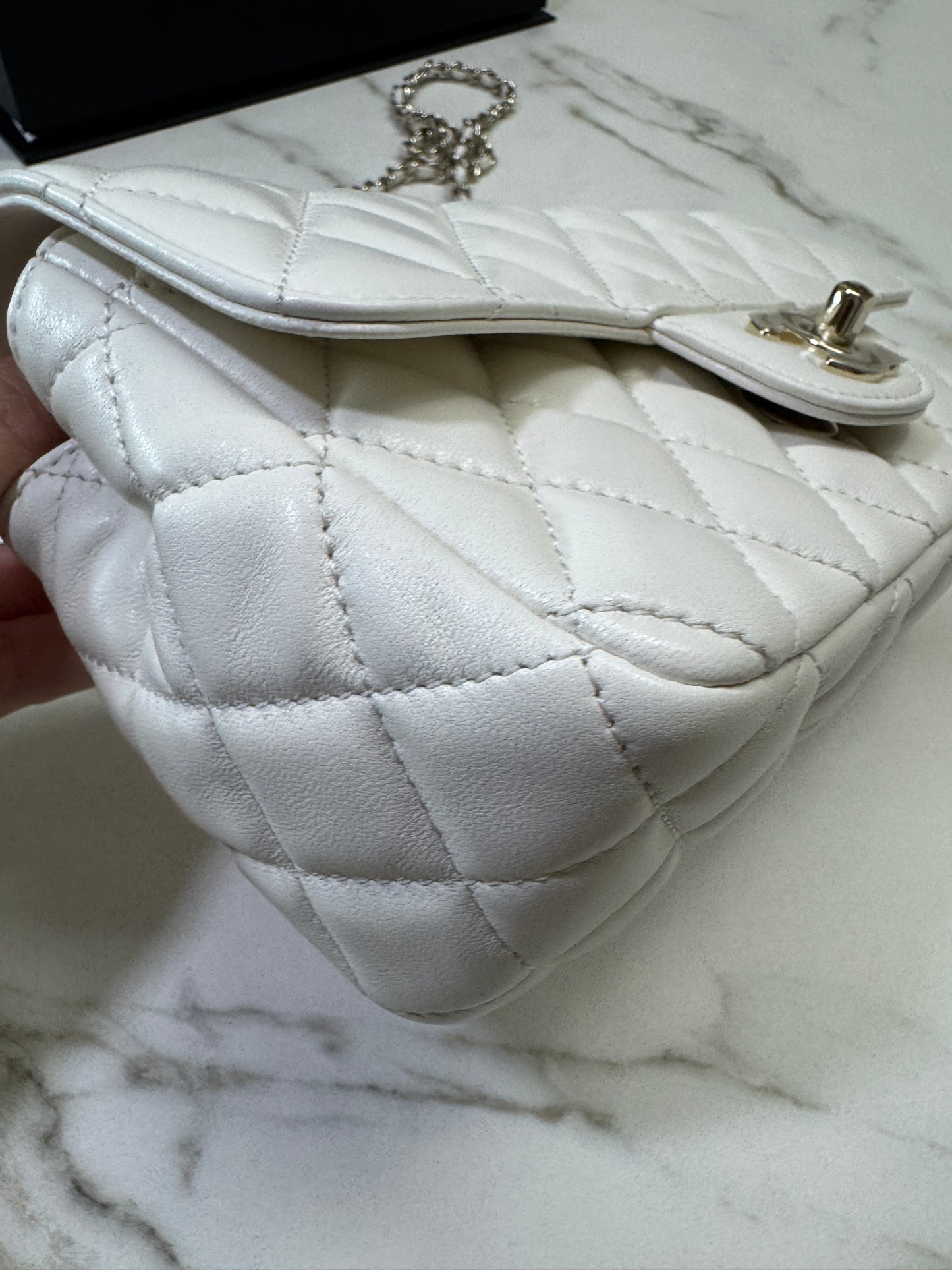 CHANEL 23A 水鑽 Mini CF Handle