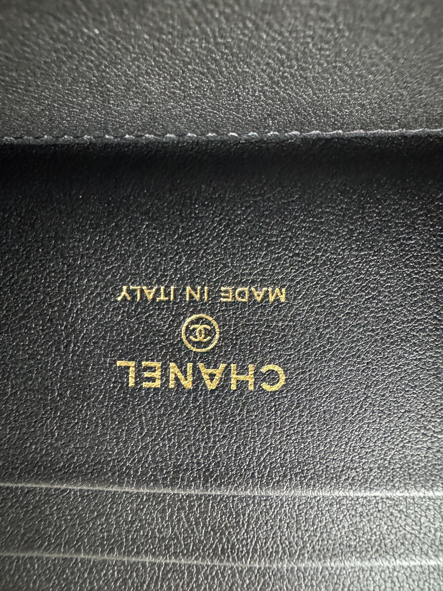 CHANEL 25B 牛皮手柄長盒