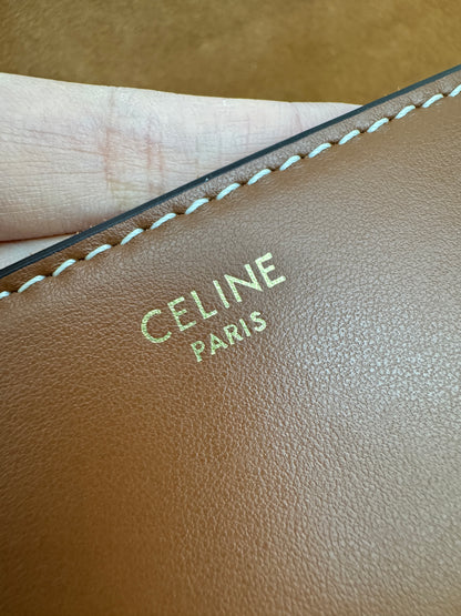 CELINE Soft 16 Medium 棕色