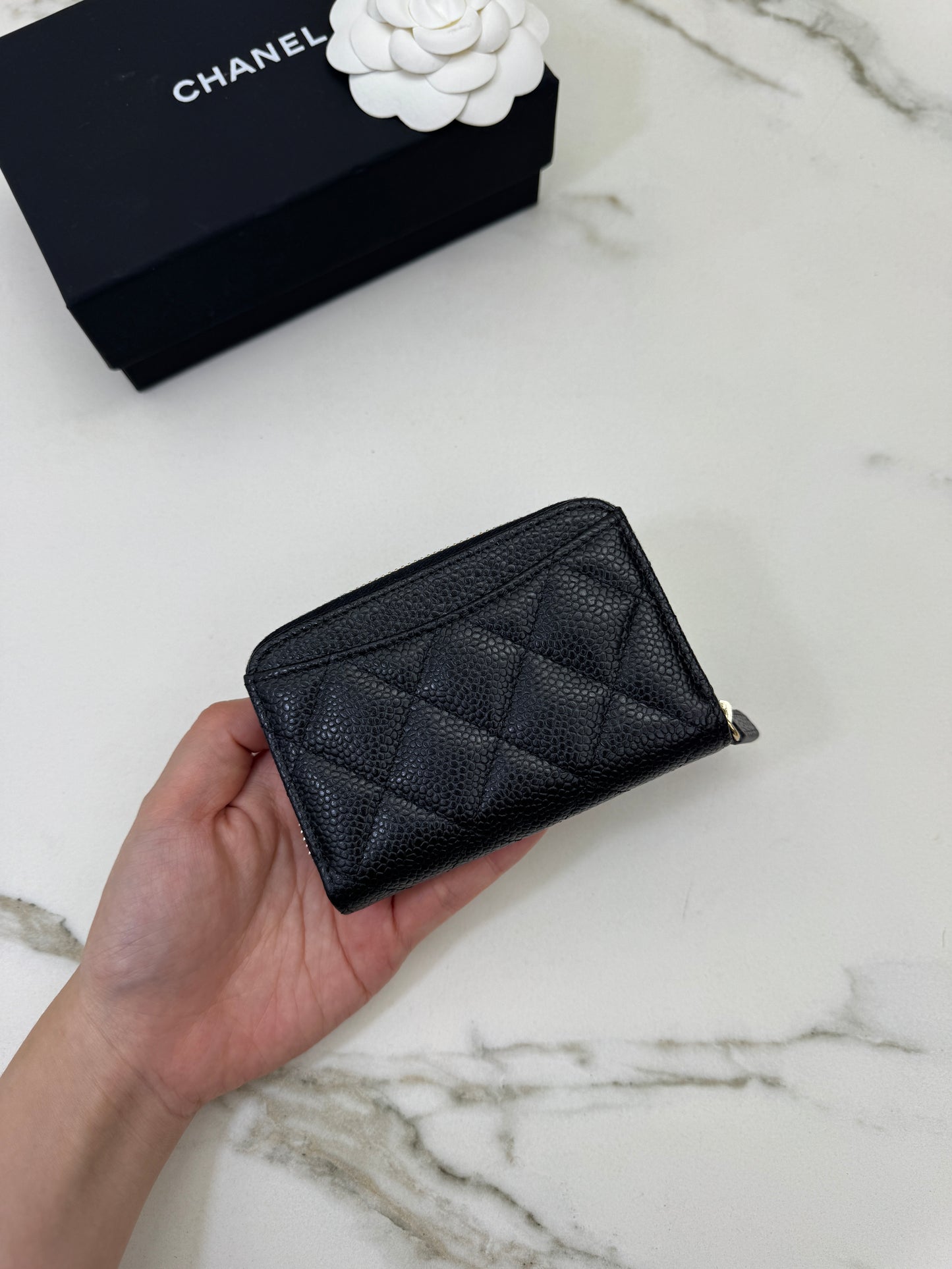 CHANEL 黑金牛拉鏈零錢包 Coin Purse