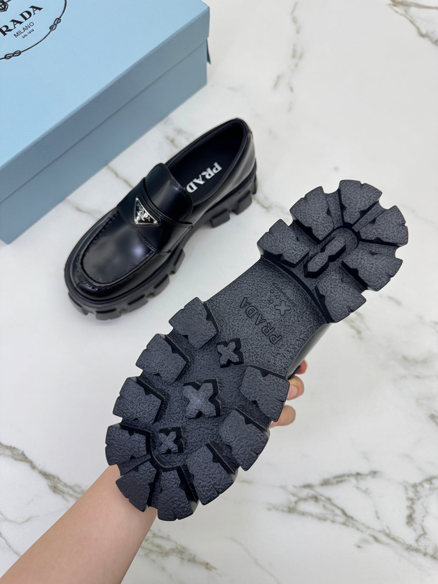 PRADA Loafers 齒輪底 Super Light