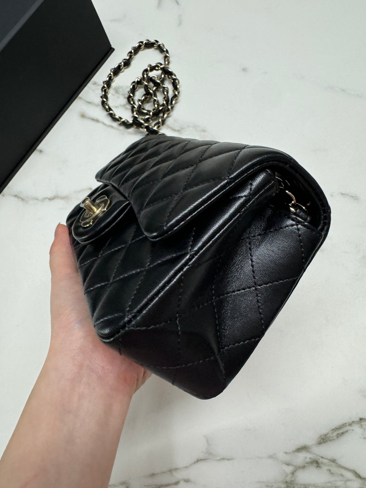 CHANEL CF20 羊皮 黑色淡金扣