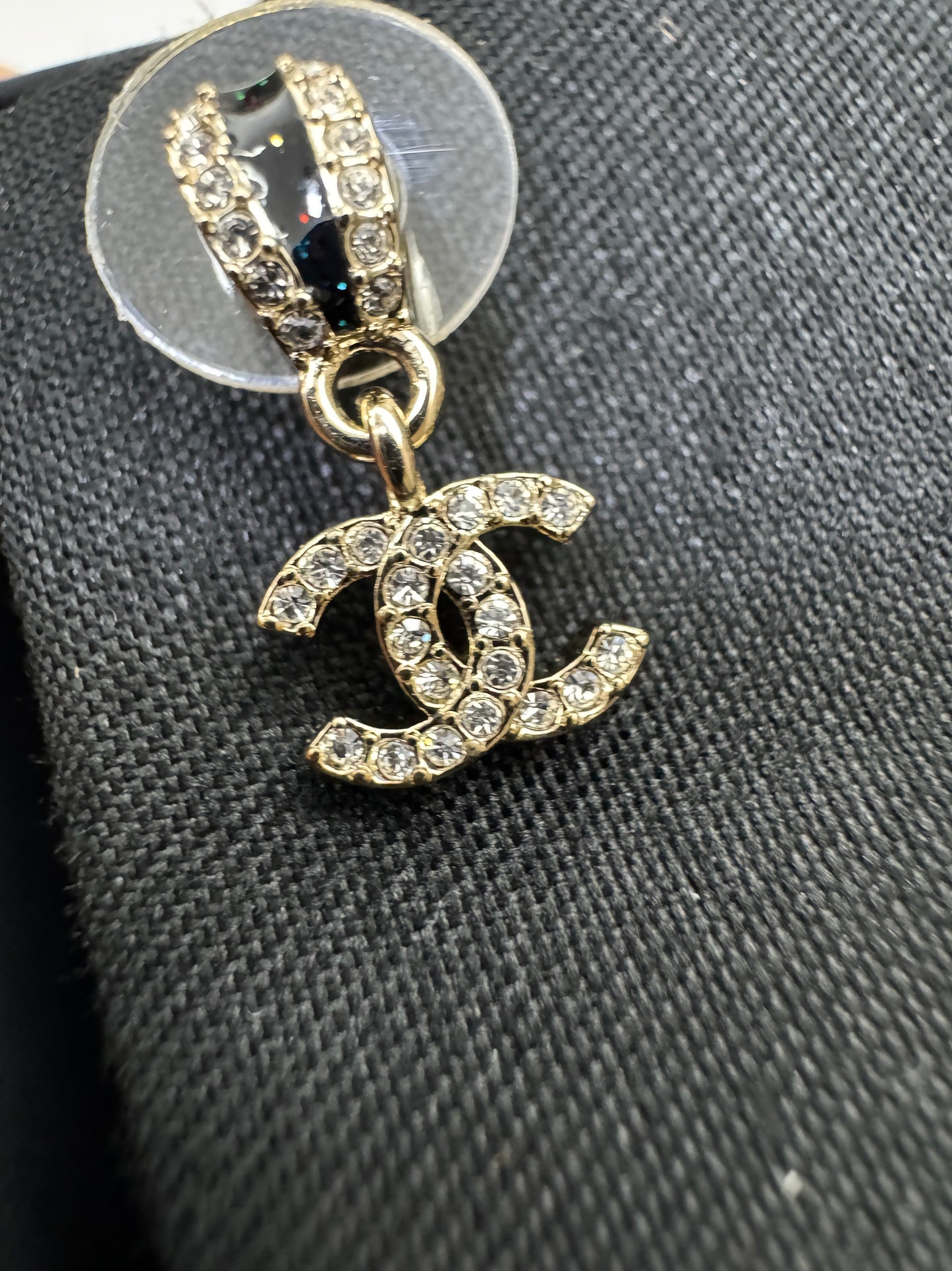 CHANEL 25B 黑色拼鑽迷你耳環