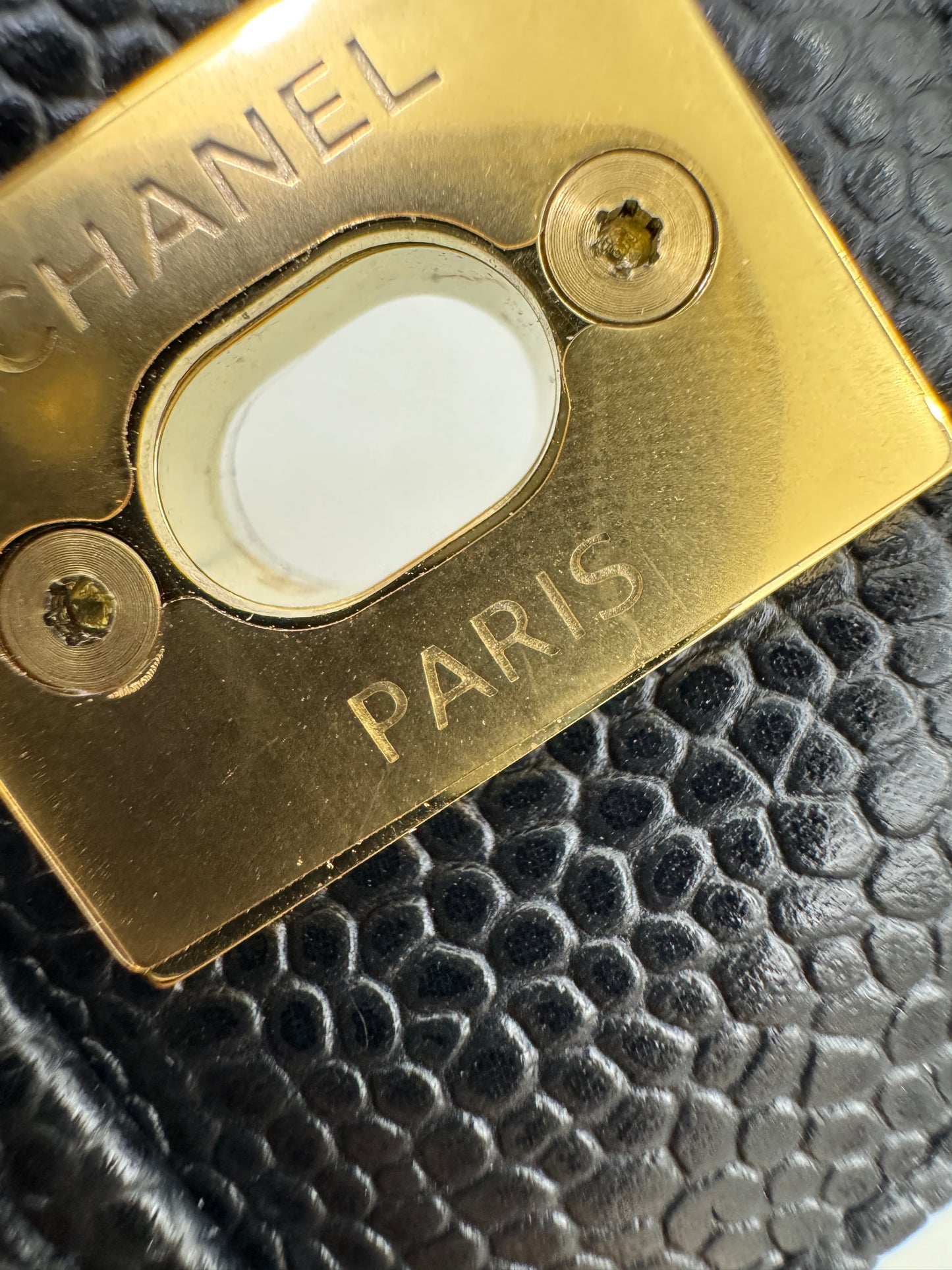 CHANEL CF23 黑金牛 CF Small