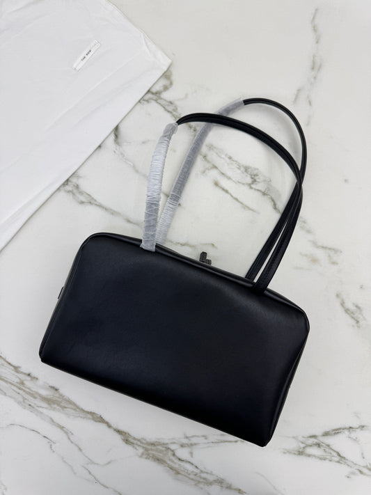 THE ROW Astra 保齡球包