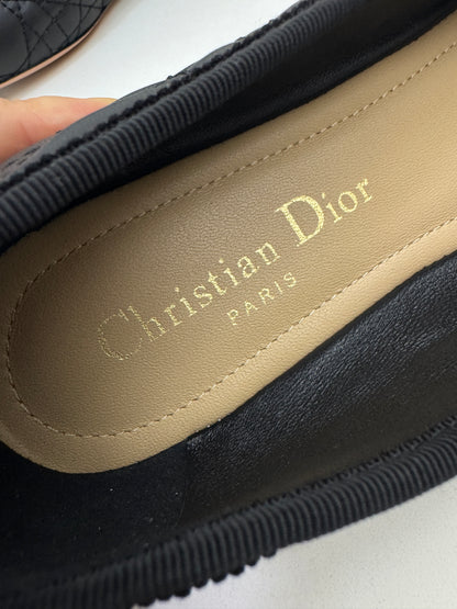 DIOR 珍珠Ballet Flat