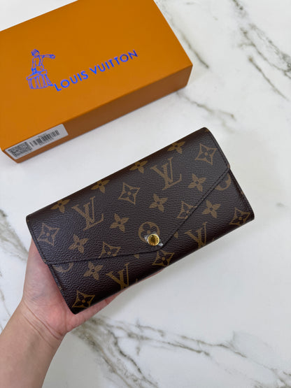 LV Sarah Wallet Rose Ballerine