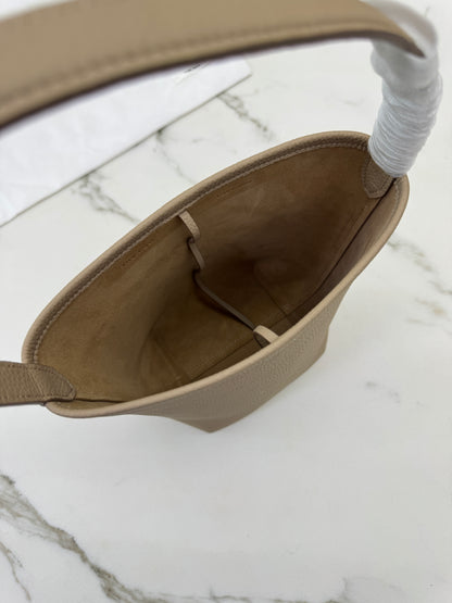 THE ROW N/S Park Tote 奶茶色 Small