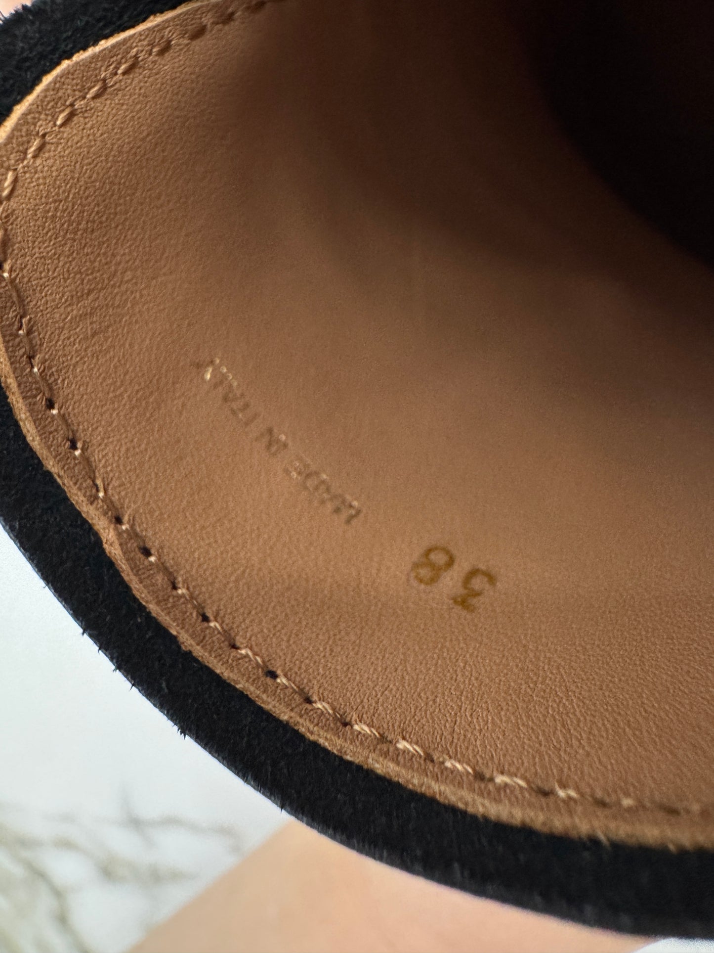 MIU MIU 金幣厚底Loafers 黑色