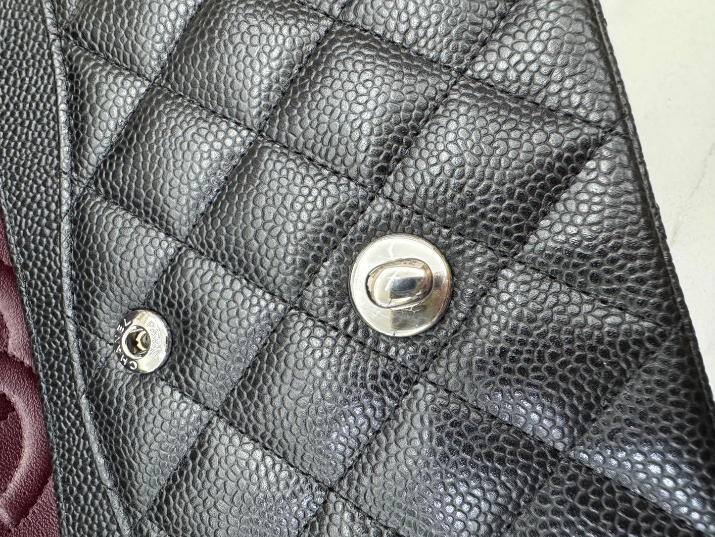CHANEL CF25 Medium 黑銀牛