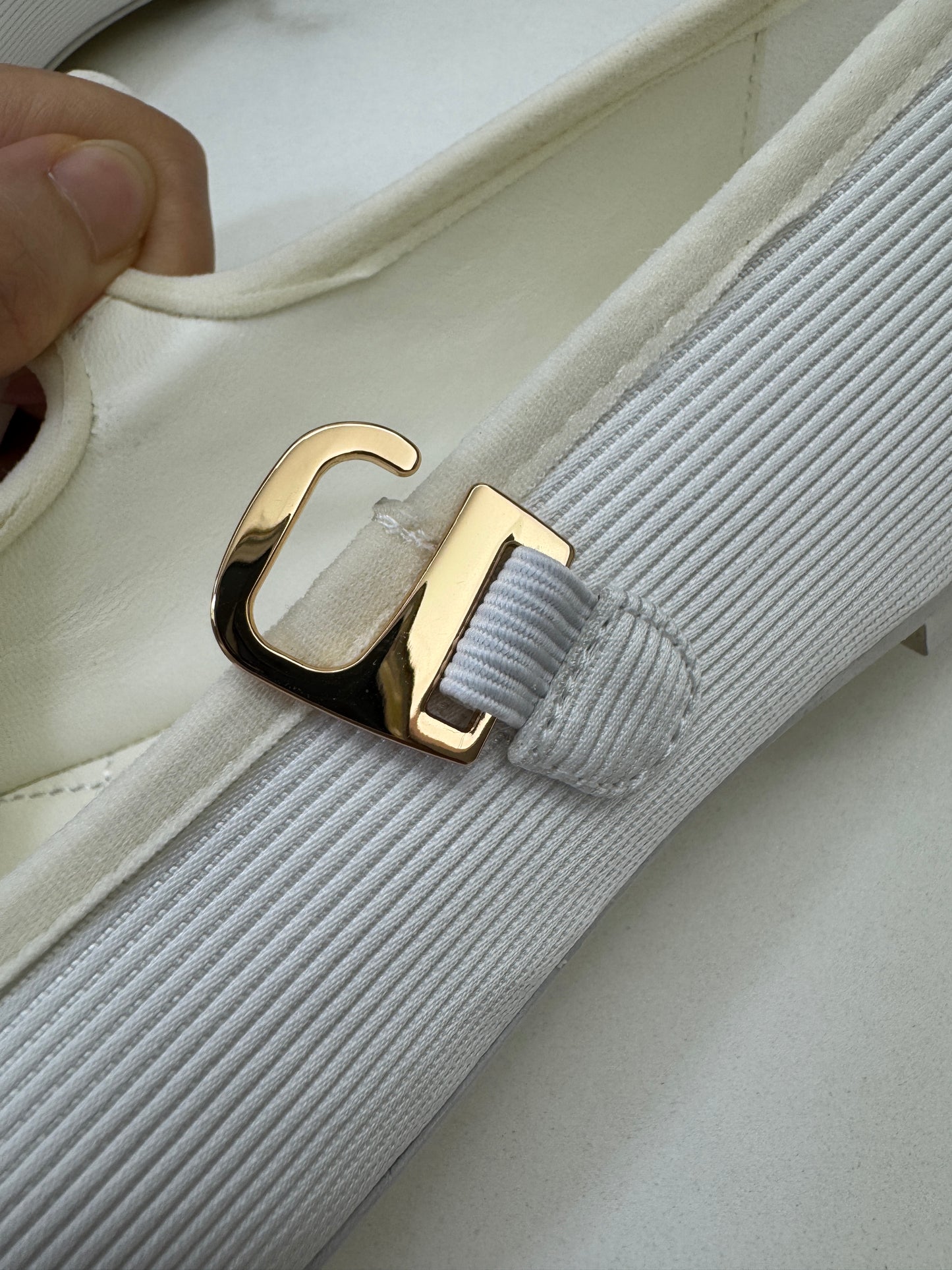 CHANEL 24S Mary Jane 芭蕾舞鞋 白色娟布