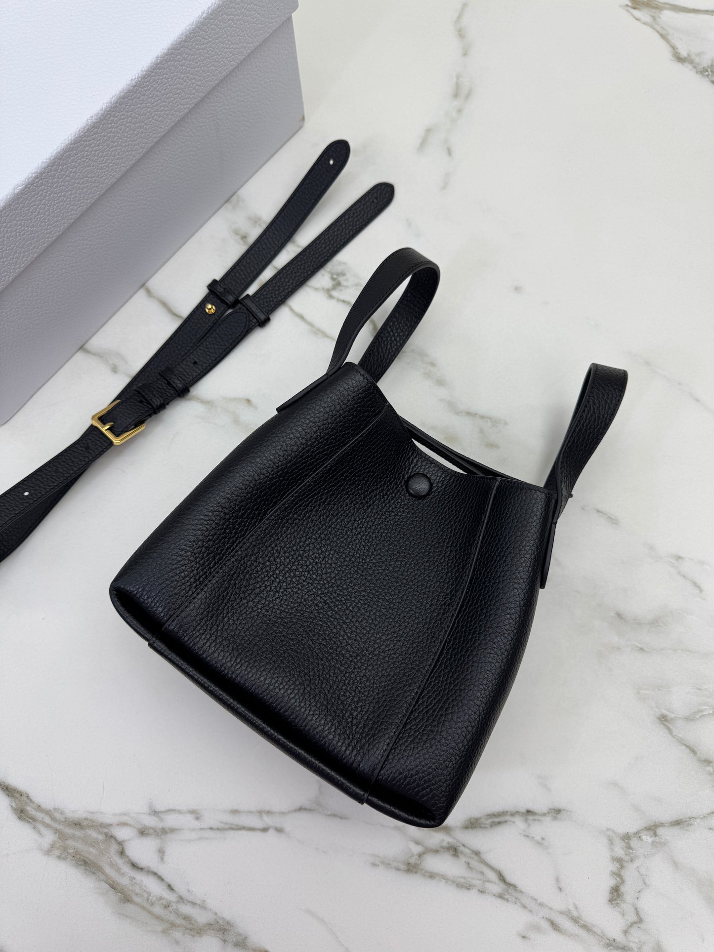 DIOR Signature 全皮小水桶