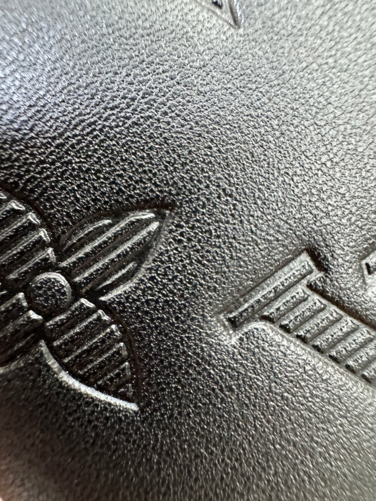 LV Pocket Organizer 黑色滑皮款Monogram Shadow