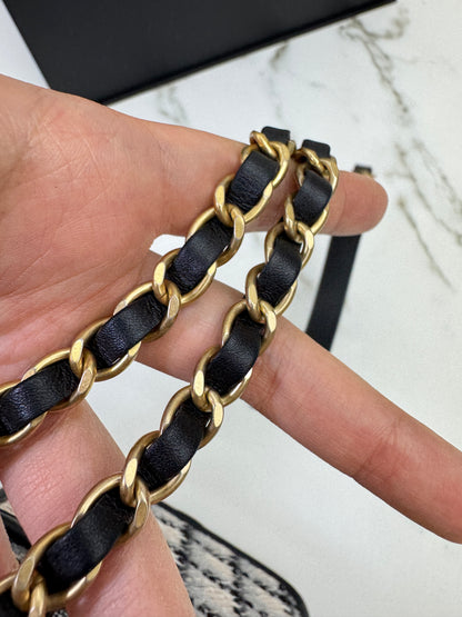 CHANEL 22K 郵差豆腐包 漸變Tweed