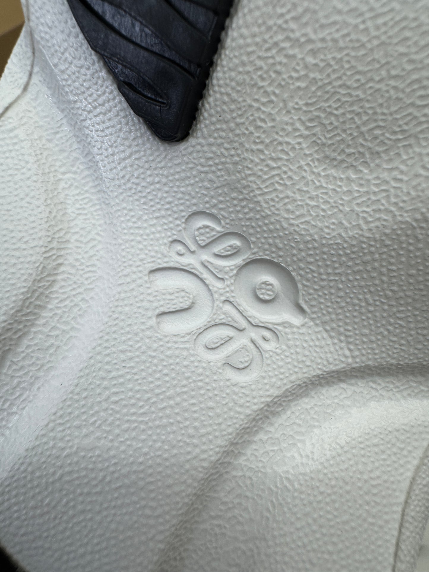 LOEWE X ON 8.0 Sneaker 白色