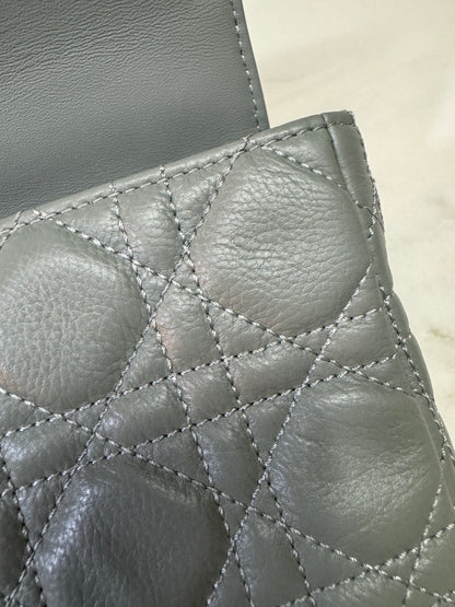 DIOR Caro 石灰色 小號
