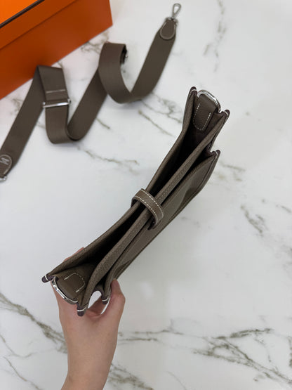HERMES Evelyne 23 大象灰銀扣 Etoupe TC PHW