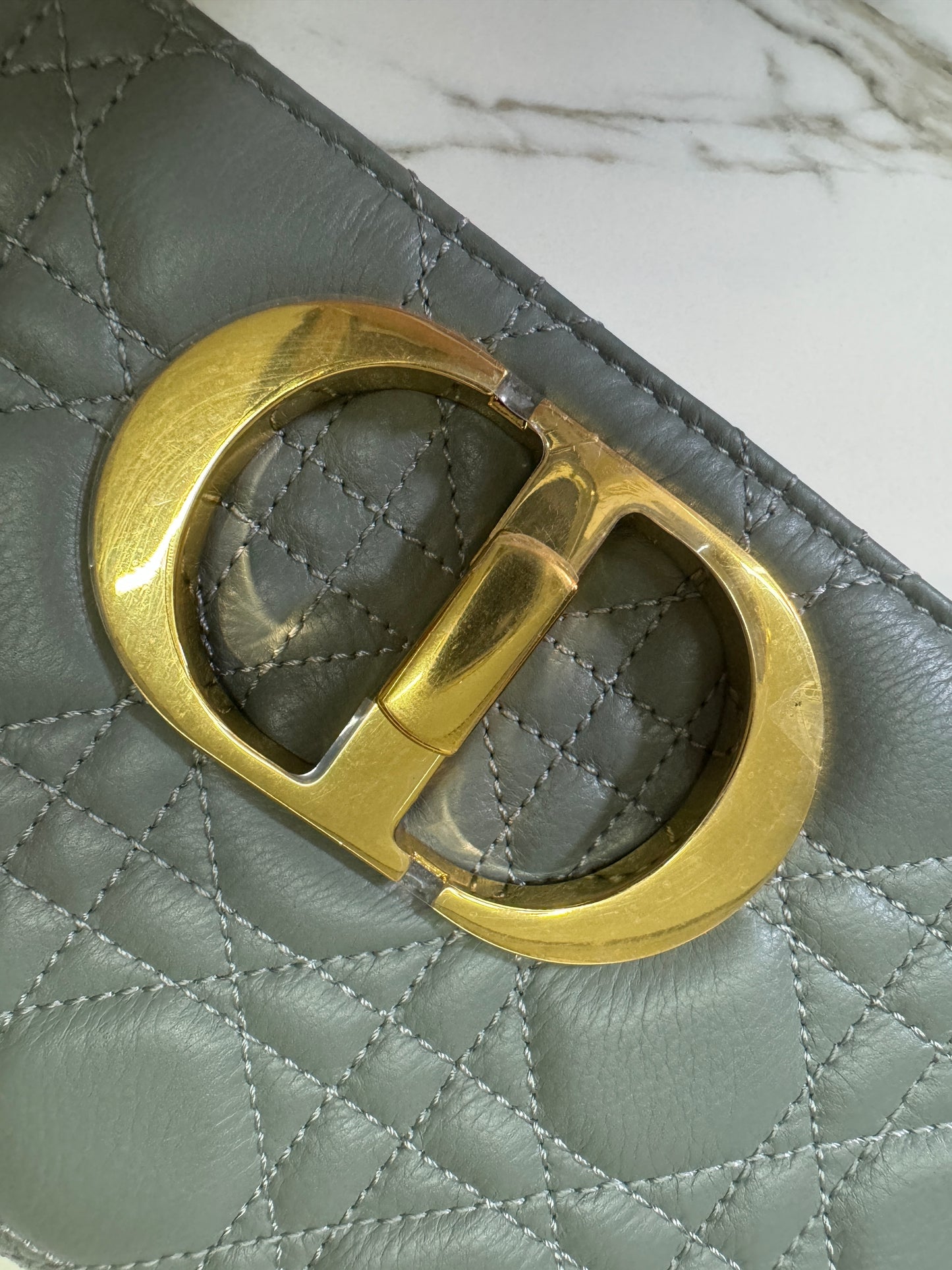 DIOR Caro 石灰色 小號