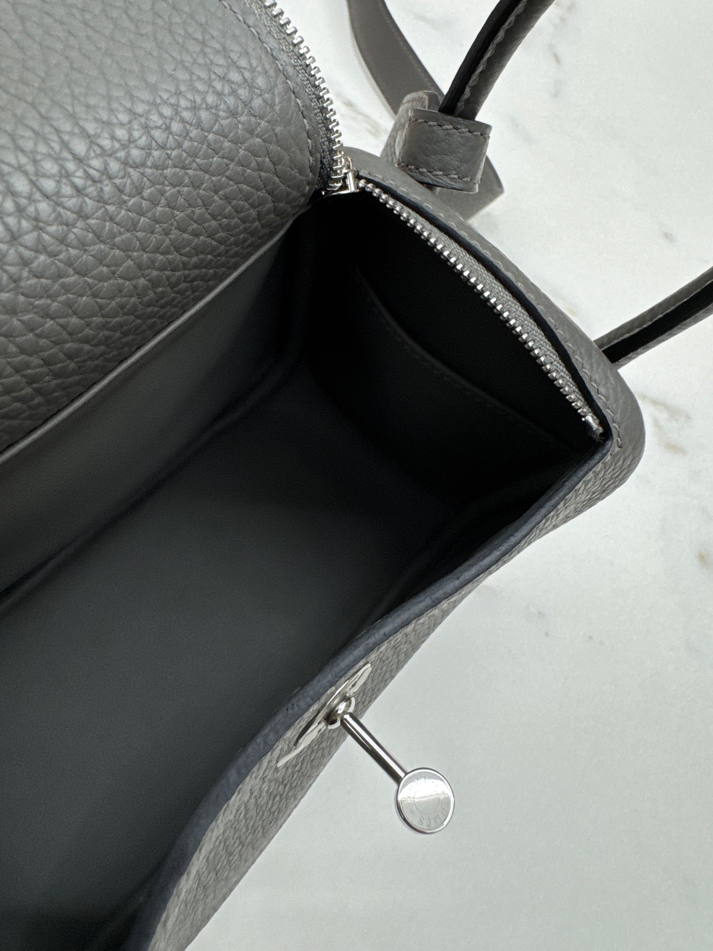 HERMES Mini Lindy 積雨雲灰銀扣 0L Gris Meyer PHW