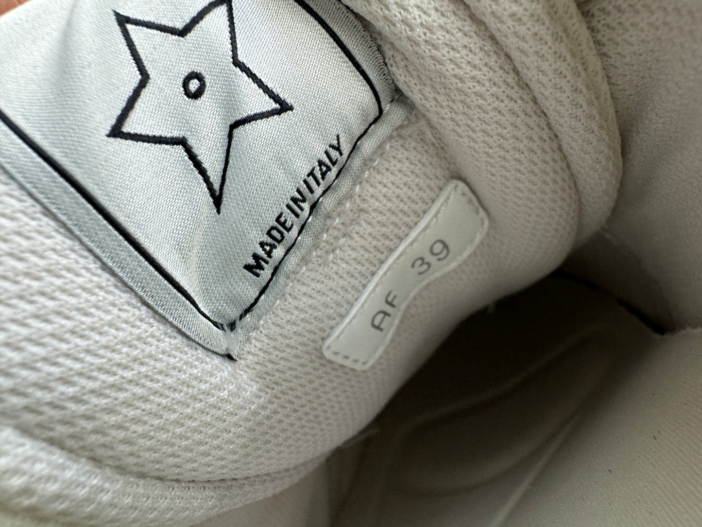 DIOR D-Sketch Sneakers