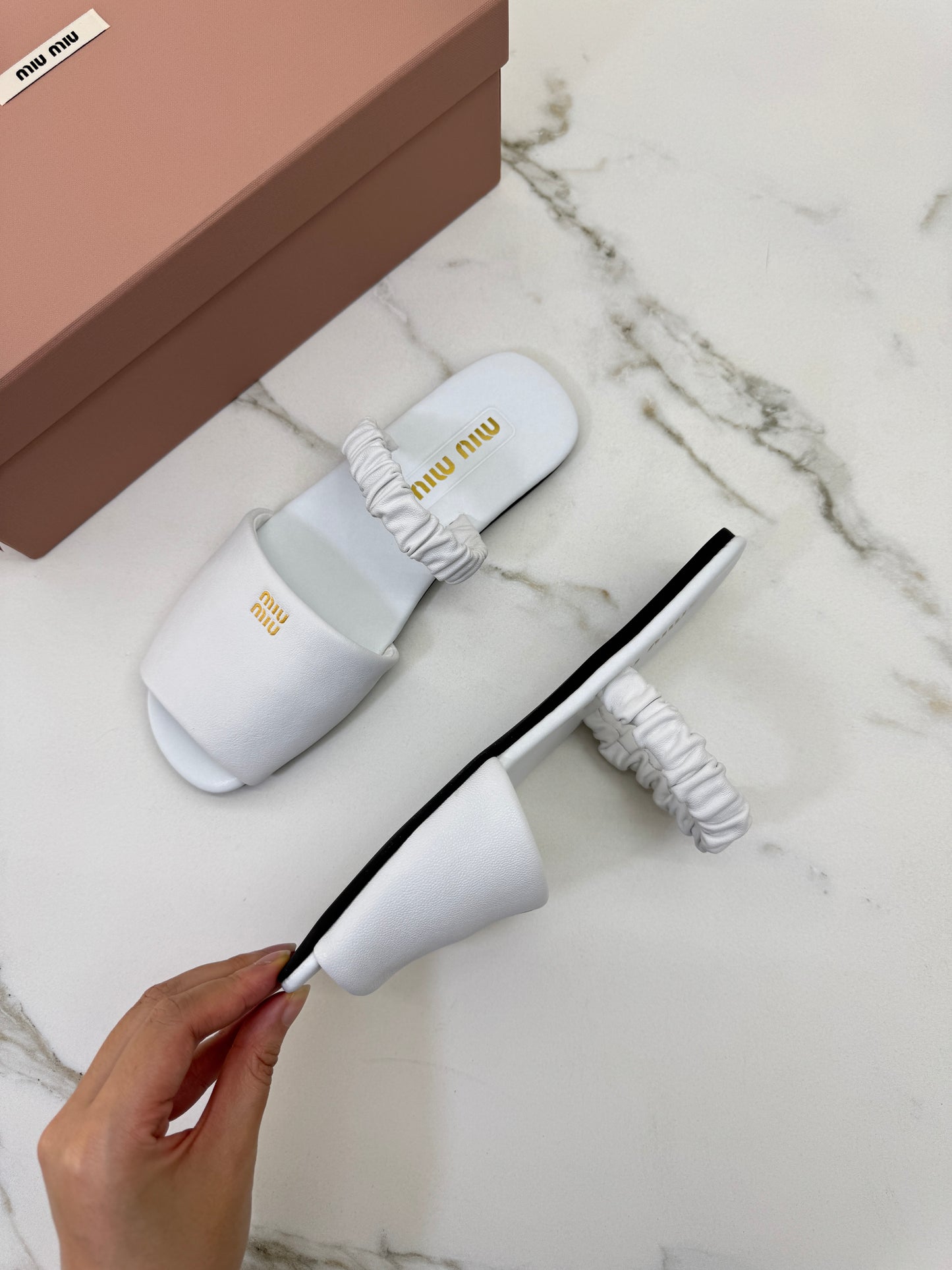 MIU MIU 兩穿魚嘴涼鞋 白色
