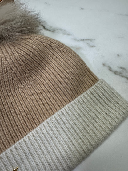 LV 狐狸毛球冷帽 奶茶色