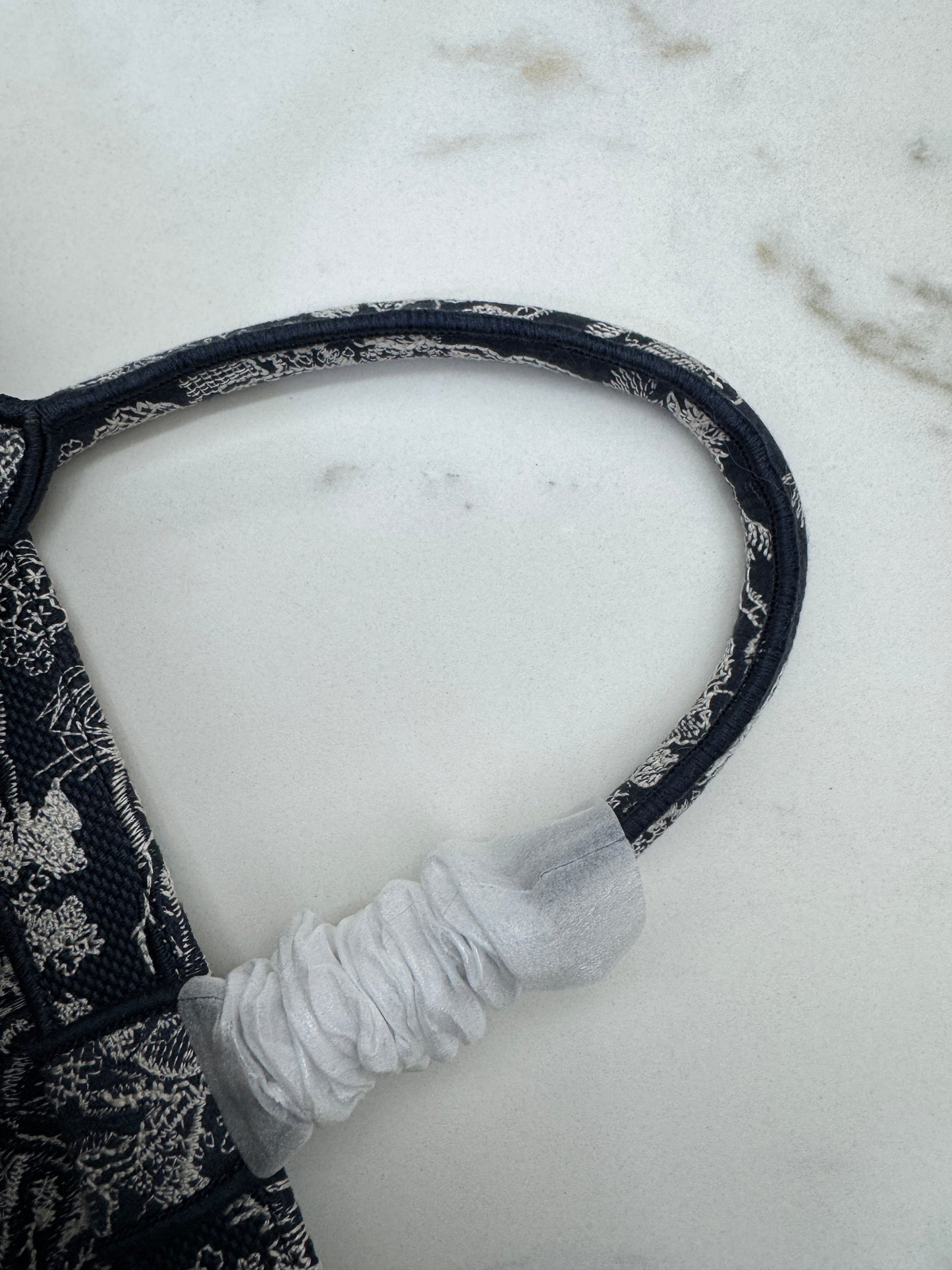 DIOR Book Tote Toile de Jouy Reverse Small