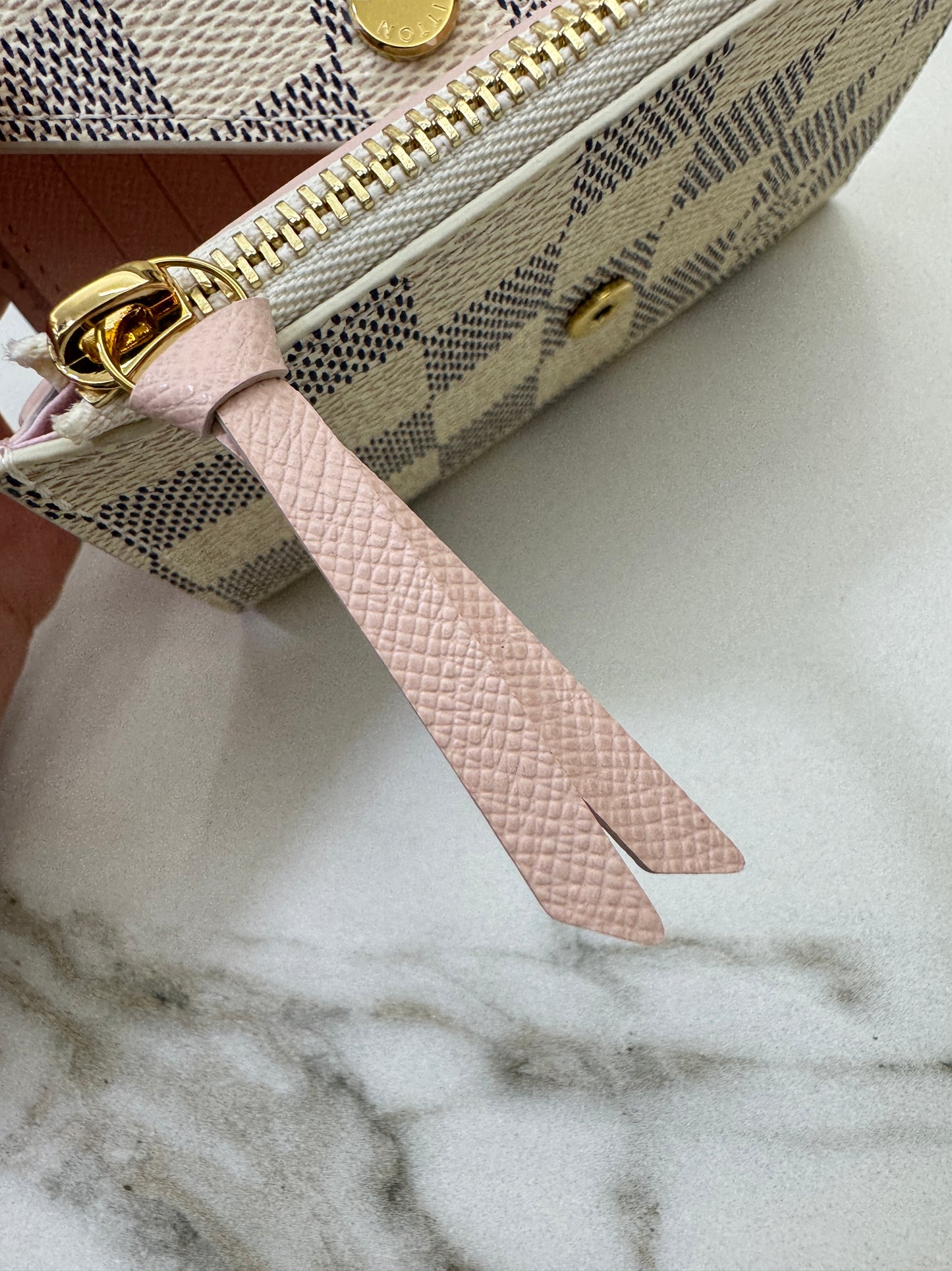 LV N64022 白棋盤三摺錢包 Victorine Wallet Damier Azur Canvas