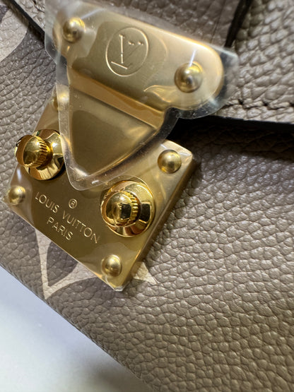 LV Pochette Metis 大象灰