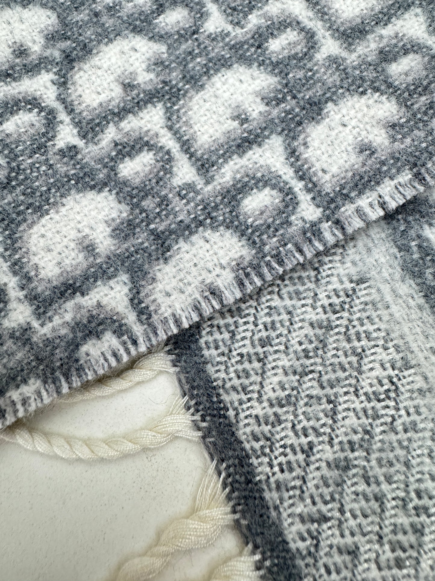 DIOR Oblique Scarf Grey 200x48cm