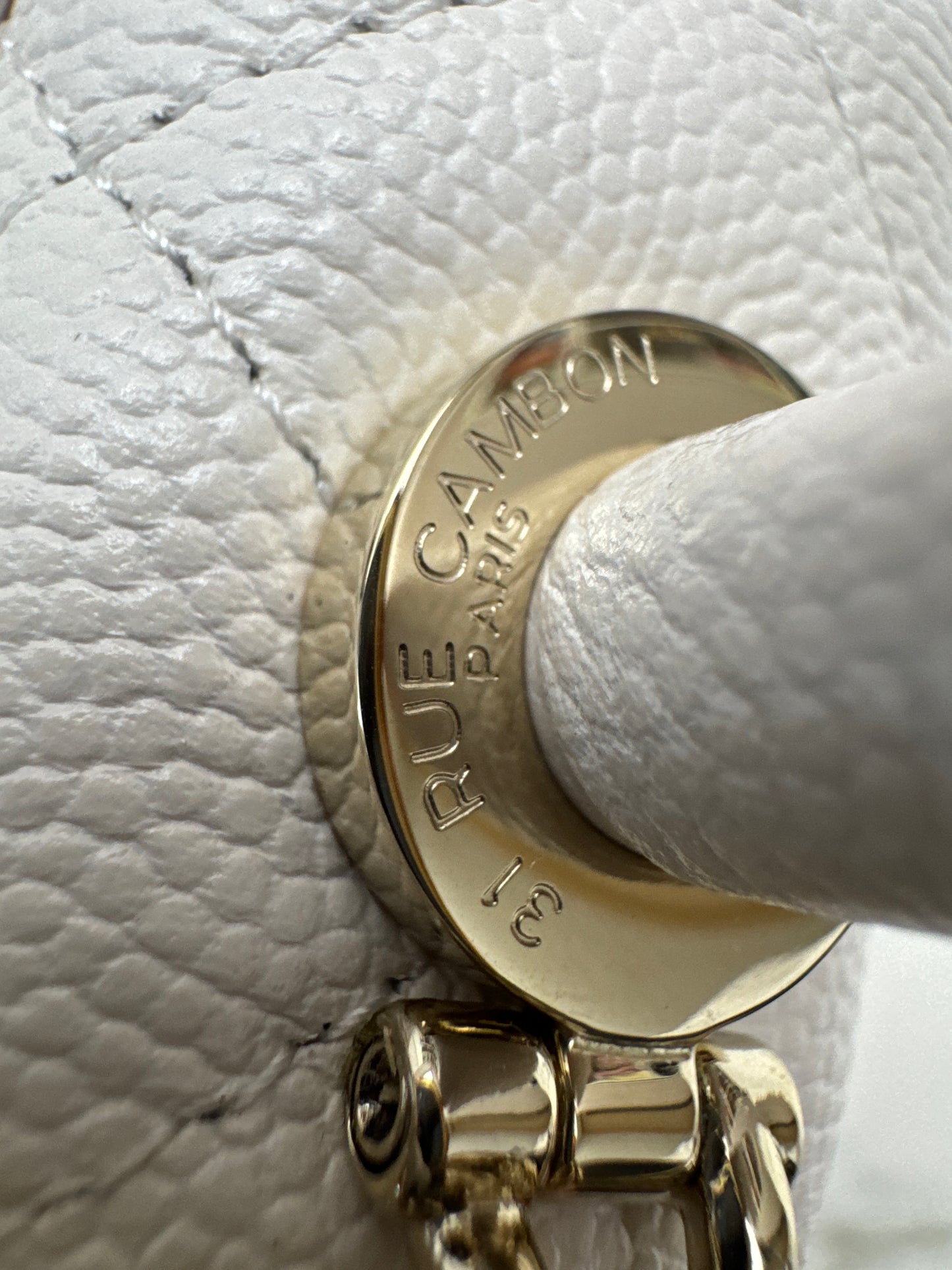 CHANEL Coco Handle Nano 白色