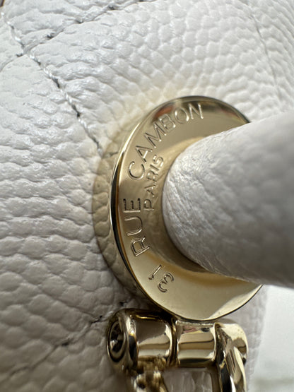 CHANEL Coco Handle Nano 白色