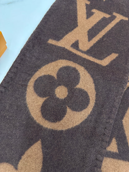 LV Sweet Dreams Scarf M77379 Marron