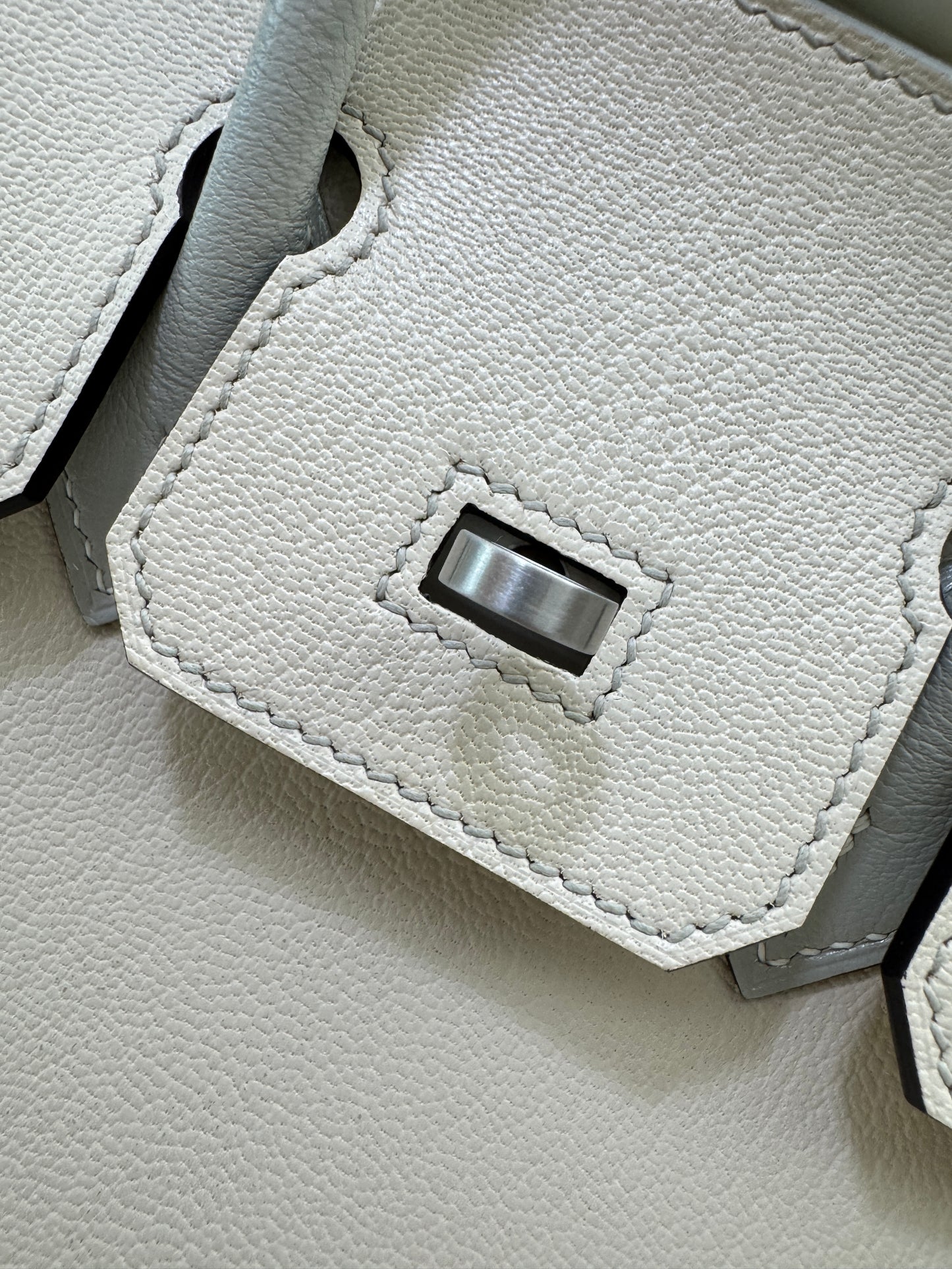 HERMES Birkin 25 SO 奶昔白拼珍珠灰 山羊皮 拉絲銀扣