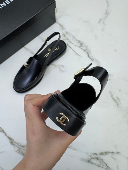 CHANEL 25P水鑽扣樂福Slingback
