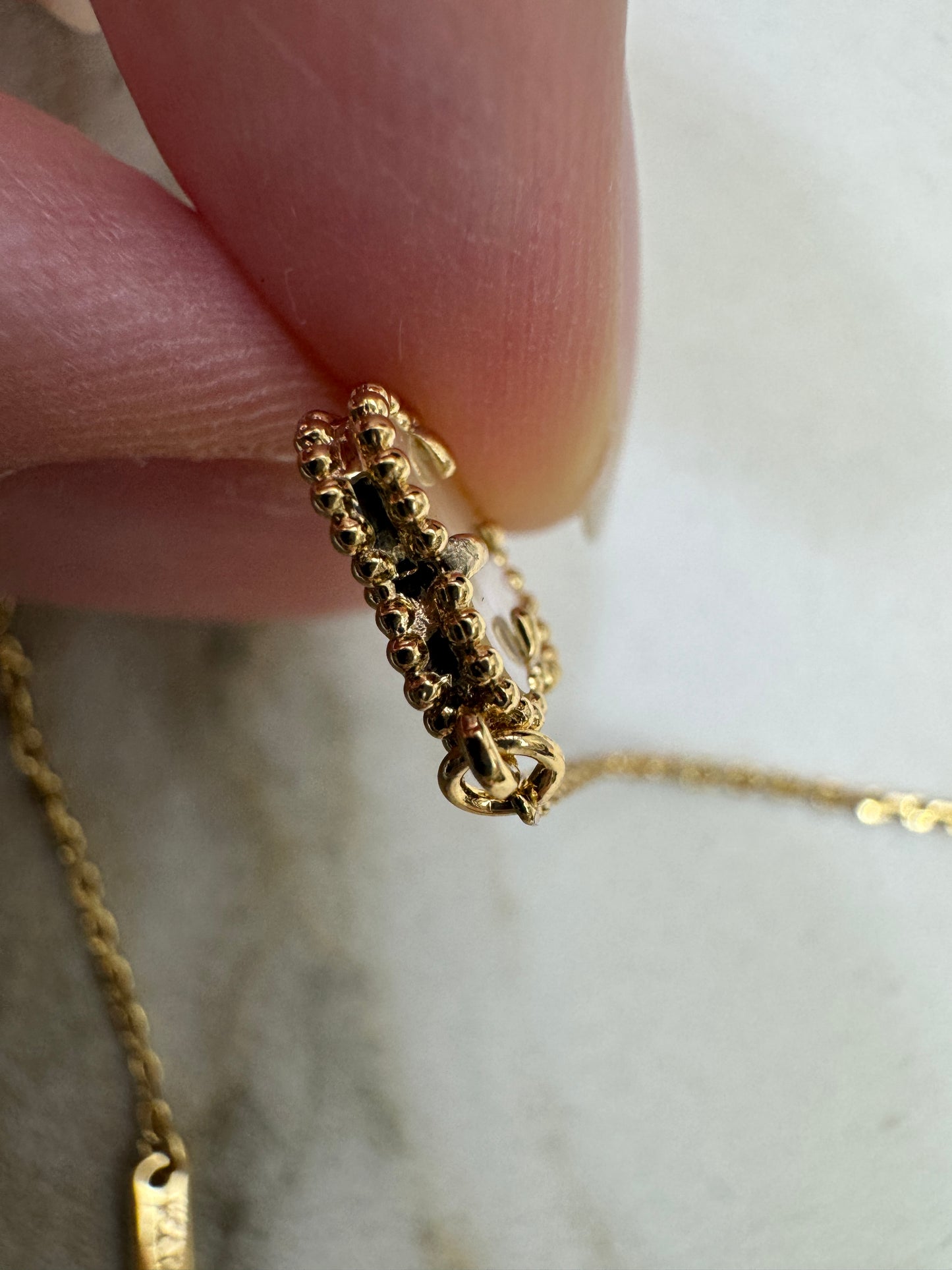 VCA Sweet Alhambra 白貝母金色手鏈 Mini Bracelets