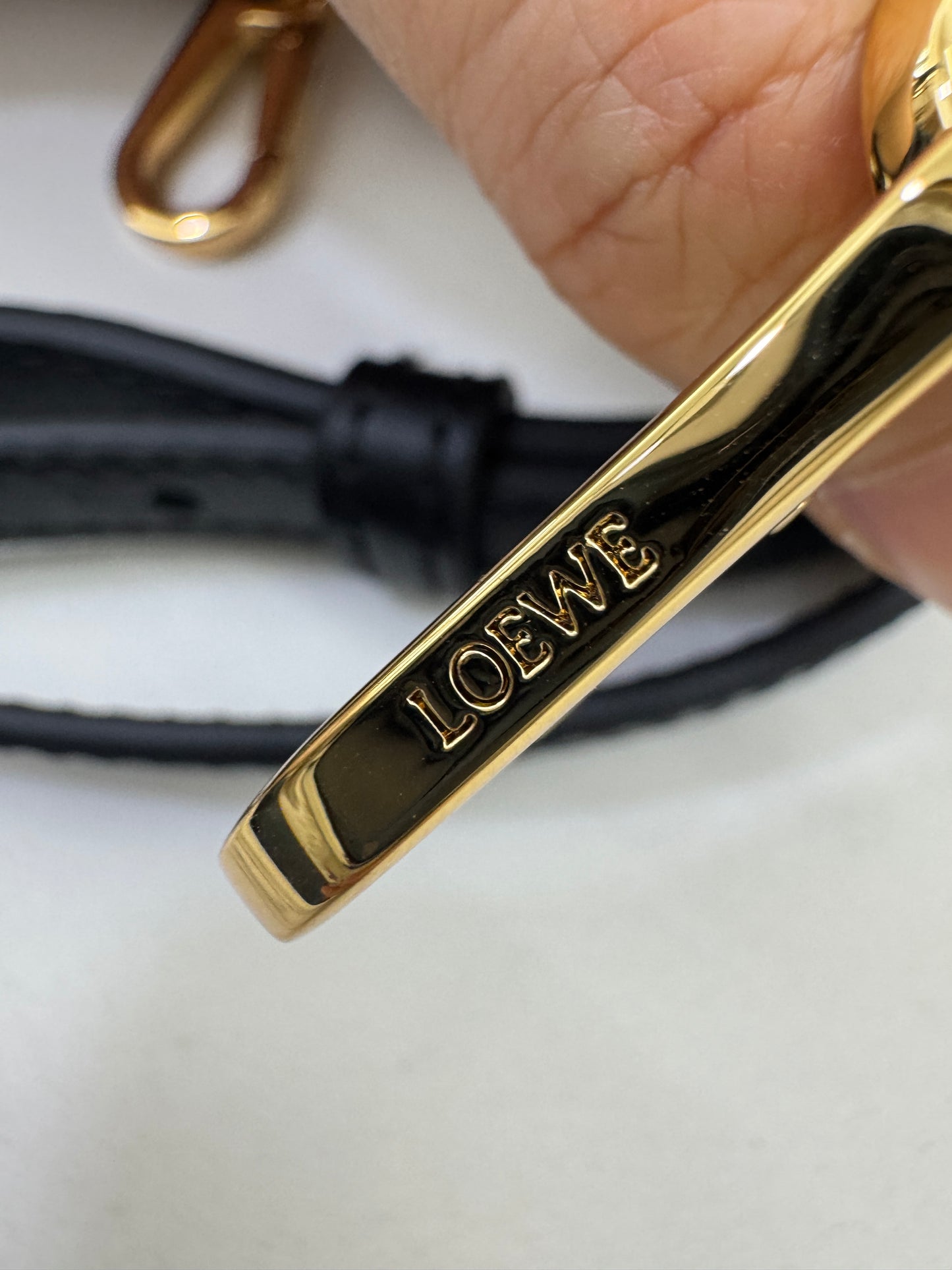 LOEWE Amazona 28 黑色