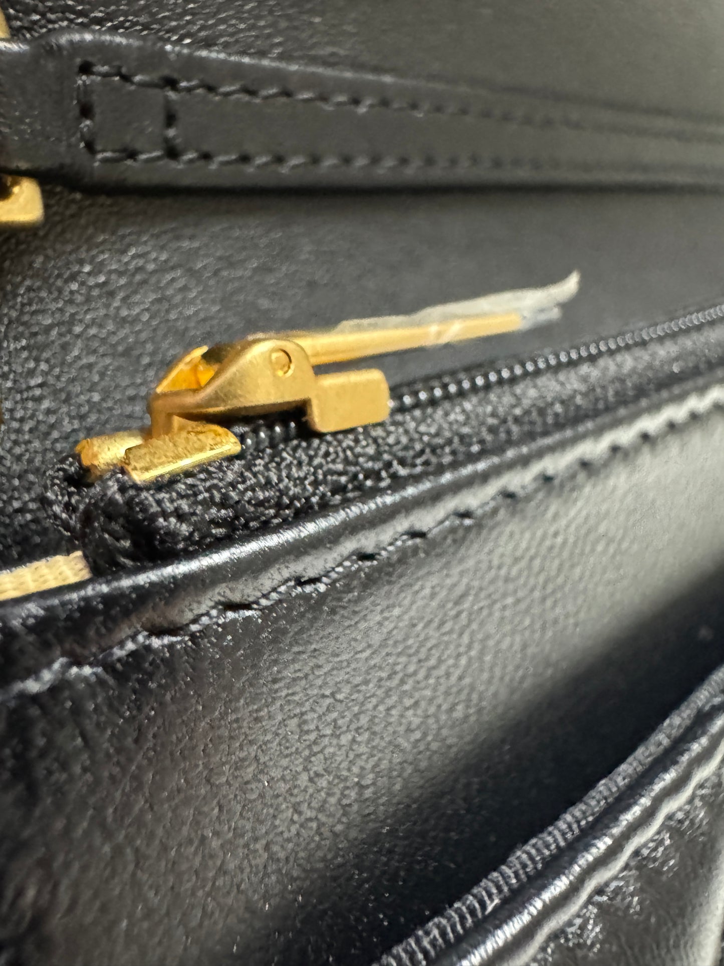 CHANEL woc 24A 琺瑯調節扣 羊皮 黑