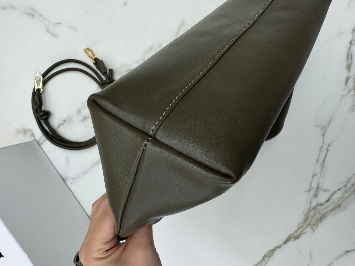 LOEWE Flamenco Purse Medium 卡其綠