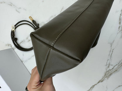 LOEWE Flamenco Purse Medium 卡其綠