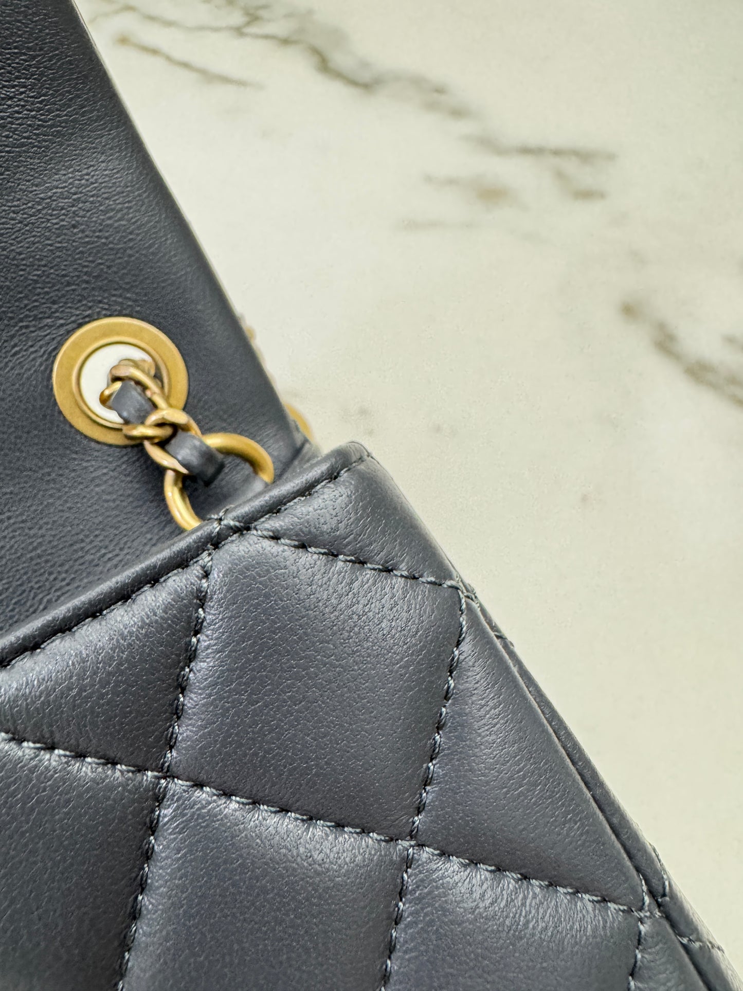 CHANEL 金球 Mini CF20 石墨灰 深灰羊皮