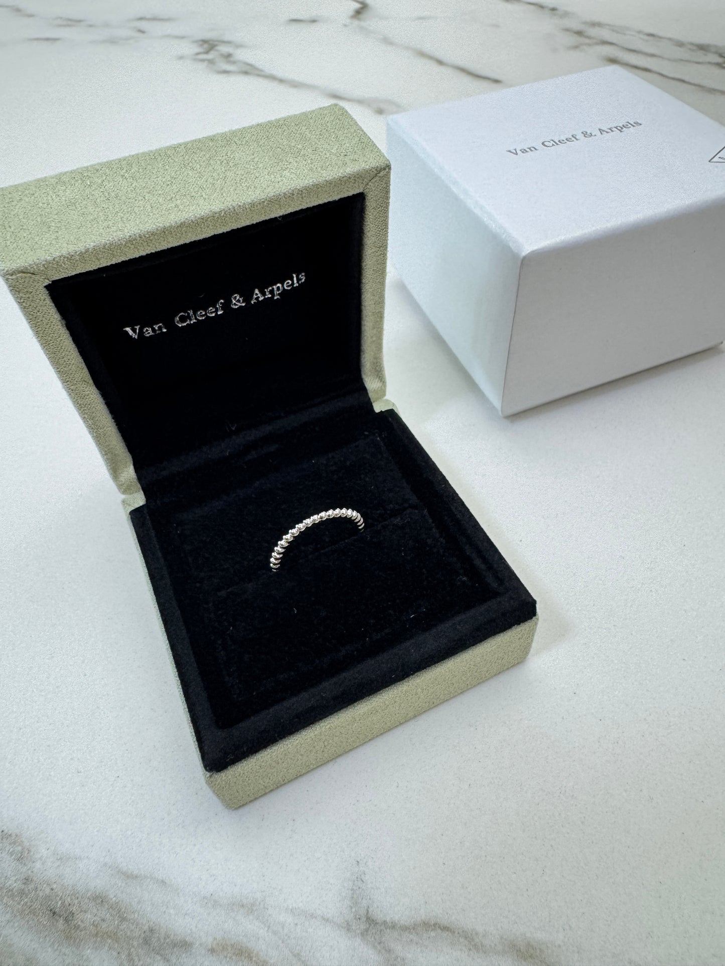 VCA Perlee Ring